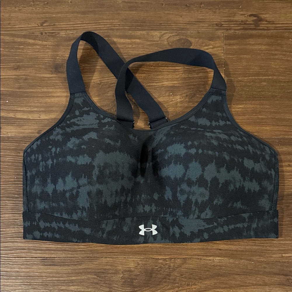 Under Armour Patterned Black Sports Bra